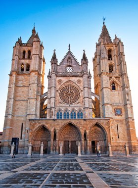 Leon Gotik Katedrali