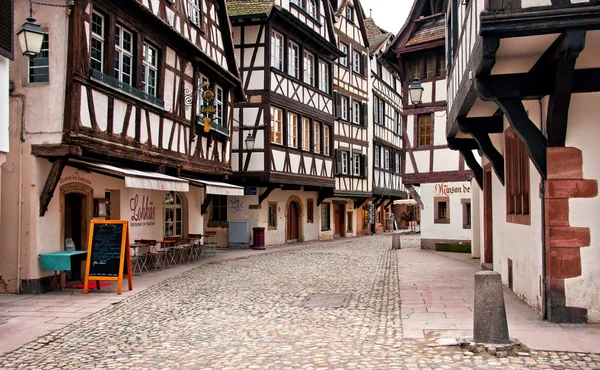 Caféer i petite-france i strasbourg — Stockfoto