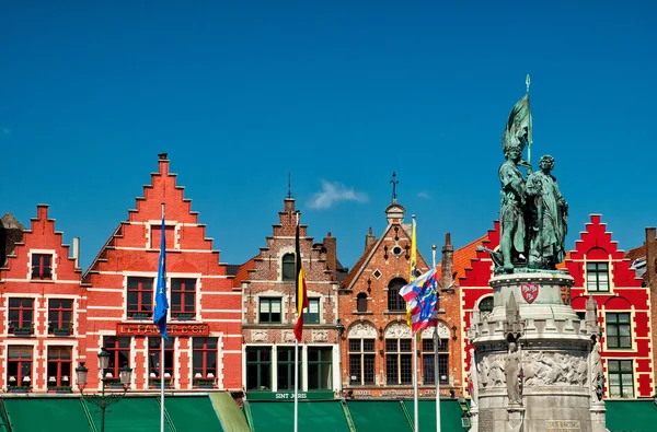 Kleurrijke gebouwen in Brugge — Stockfoto