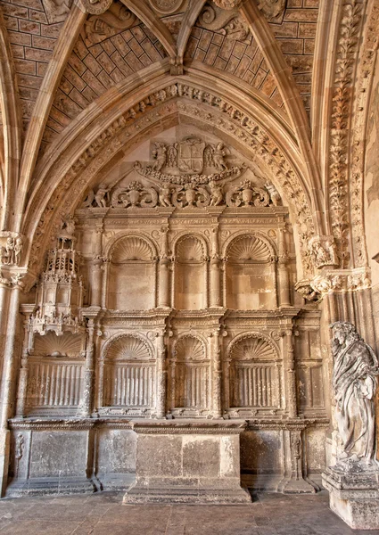 Cloister of the famous cathedral of Leon — Stock Photo, Image