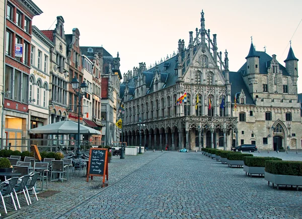 Jolies maisons belges à Malines — Photo