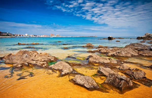 Strand van san sebastian in de zomer — Stockfoto