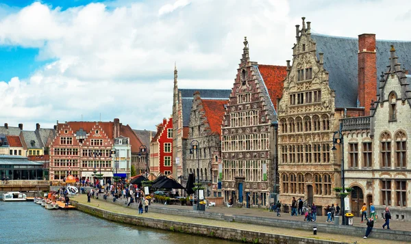 Nice houses in the old town of Ghent — Stock Photo, Image