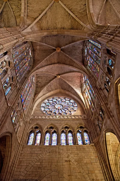 Interior da famosa catedral — Fotografia de Stock