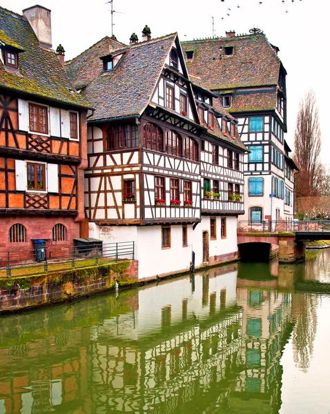 Schöne Häuser in petite-france in strasbourg — Stockfoto