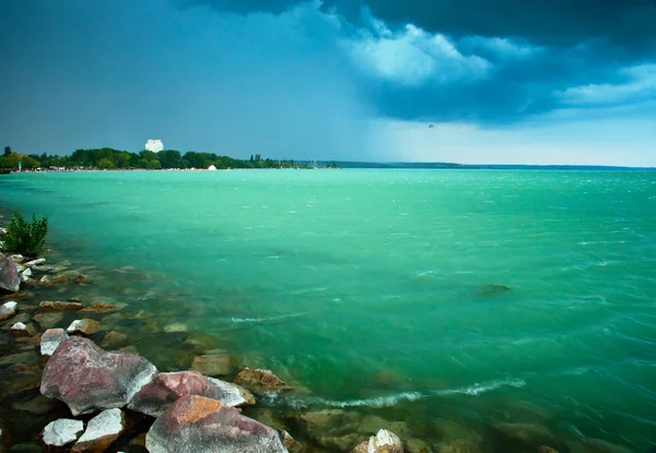 Lago Balaton em tempo tempestuoso — Fotografia de Stock