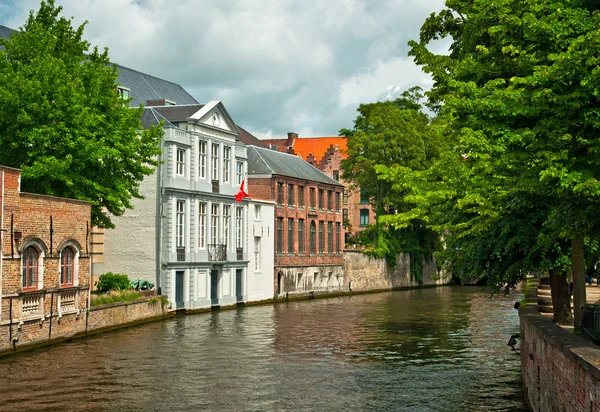 Nice canal with houses — Stock Photo, Image