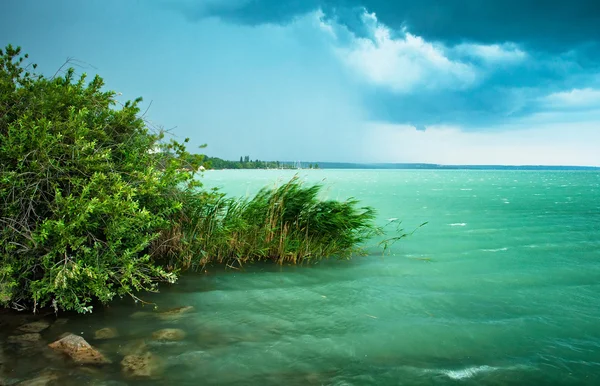 Lago Balaton en tiempo tormentoso — Foto de Stock