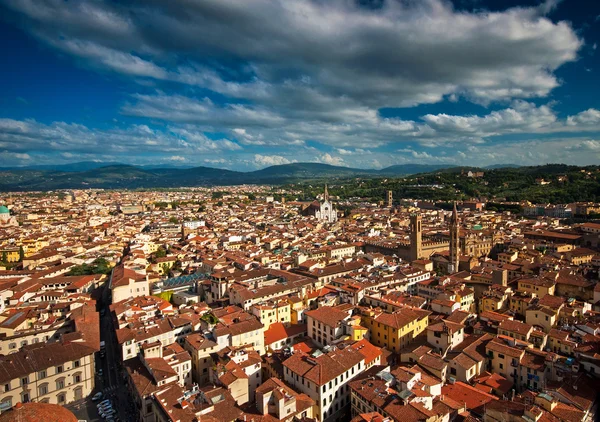 Maravilhosas cores do céu na Piazza del Duomo - Firenze . — Fotografia de Stock