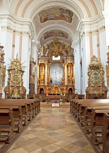 Interior de la abadía cisterciense de Zirc en Zirc, Hungría —  Fotos de Stock