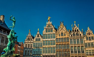 Antwerp eski kasaba güzel evler