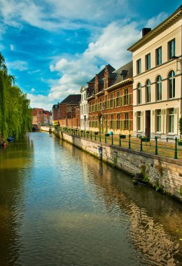 amsterdam kanalları