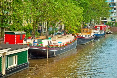 amsterdam kanalları