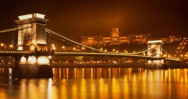 Budapest at night — Stock Photo, Image