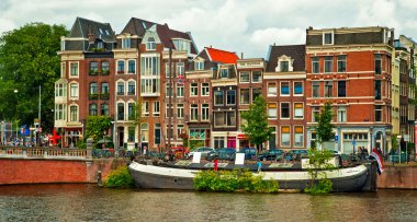 amsterdam kanalları