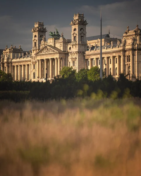 Kultowy Budynek Muzeum Etnograficznego Budapeszcie Węgry — Zdjęcie stockowe