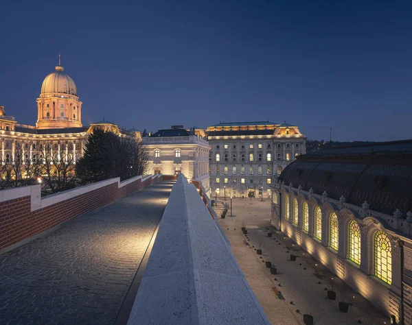 Royal Palace Budapest Blue Hour — Stock Photo, Image