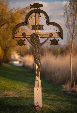 Balaton Gölü 'nde güzel haç