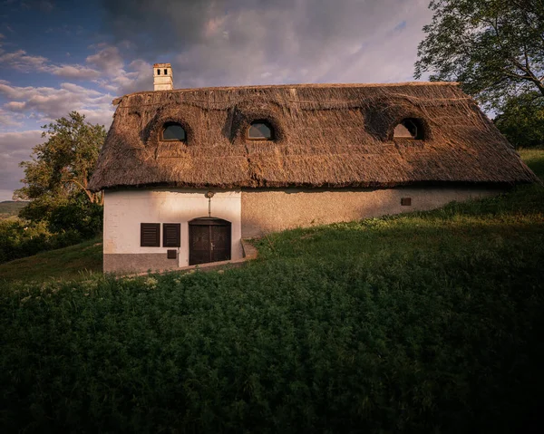 Střešní Dům Jezera Balaton — Stock fotografie