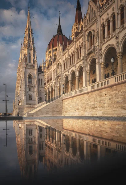 Słynny Węgierski Parlament Budapeszcie — Zdjęcie stockowe
