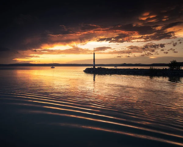 Maravilhoso Pôr Sol Sobre Lago Balaton Verão — Fotografia de Stock