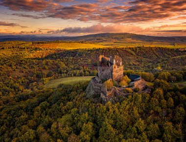 Macaristan, Holloko Ortaçağ Kalesi