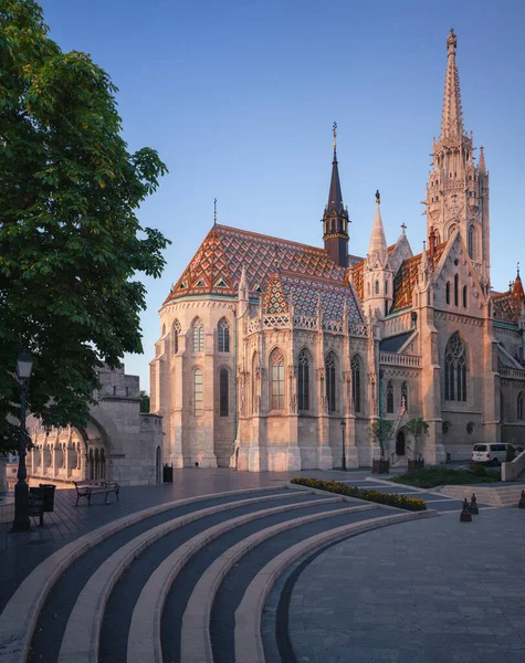 Berühmte Fischerbastei Und Die Mathias Kirche Budapest Ungarn — Stockfoto