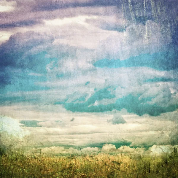 Papierhintergrund mit Feld und Himmel — Stockfoto