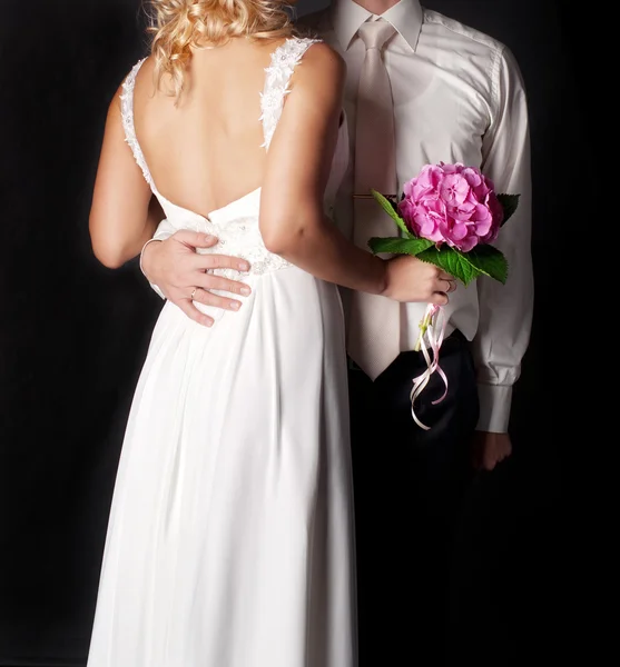 Ung elegant par. bröllop stilleben. — Stockfoto