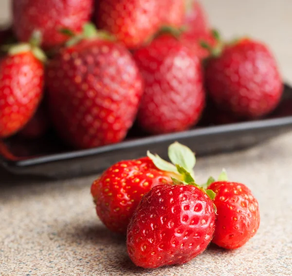 Fresh organic strawberries — Stock Photo, Image