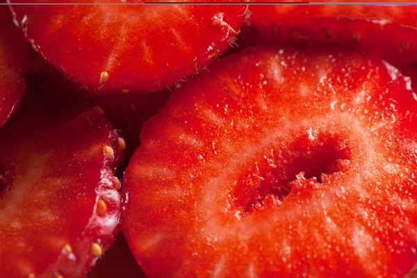 Fresh organic strawberries — Stock Photo, Image