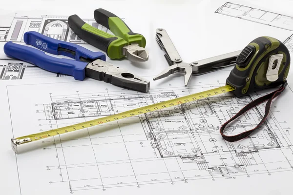 planı üzerinde yalan araçları