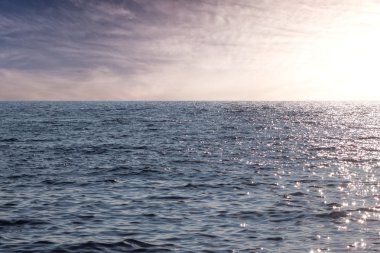Okyanus veya deniz yaz doğa su yüzeyi