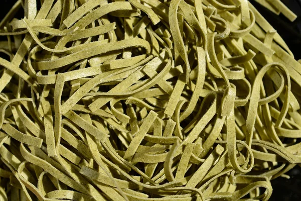 Close Fresh Uncooked Green Pasta — Stock fotografie