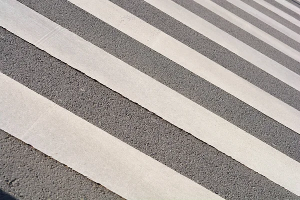 Traversée Piétonne Dans Une Rue Composition Diagonale — Photo