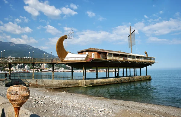Boat restaurant — Stock Photo, Image