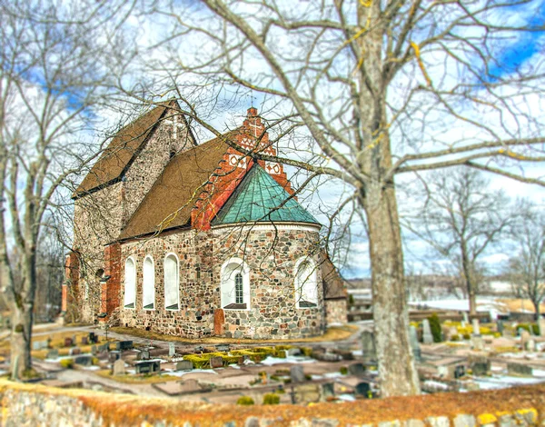 Keskiaikainen kirkko uppsala sweden — kuvapankkivalokuva