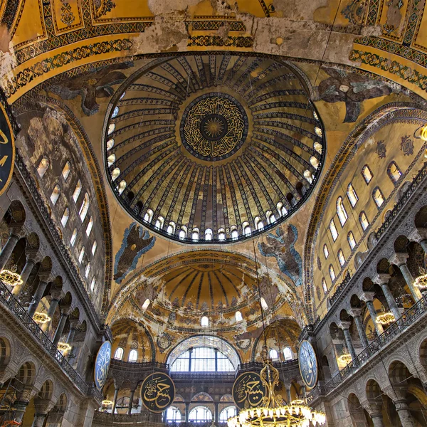 Dentro de Hagia Sophia — Fotografia de Stock