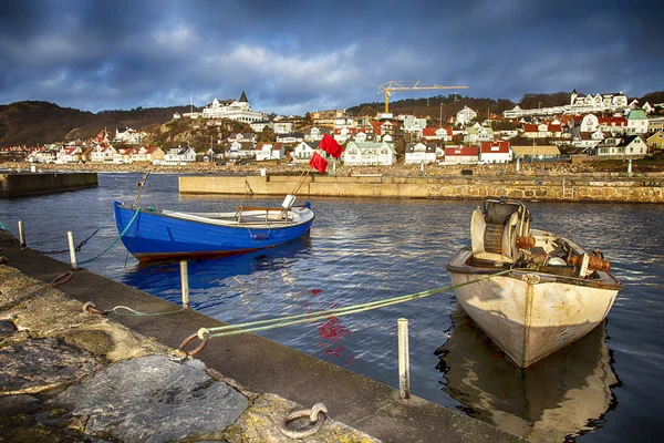 Small traditional fishing village in sweden — Stock Photo, Image