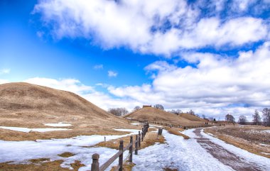 Gamla uppsala mezar höyükleri