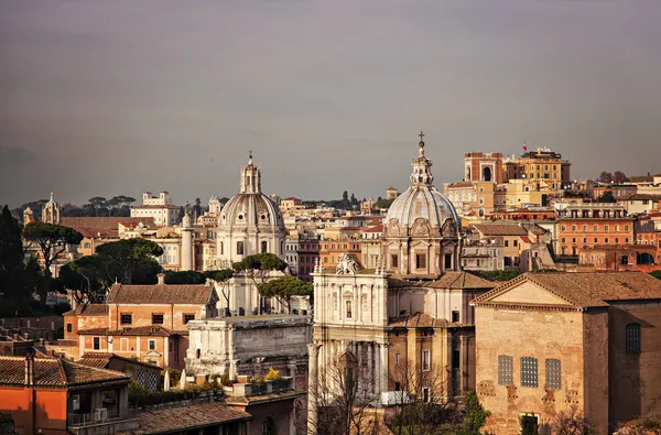 Πόλη της Ρώμης κατά το σούρουπο — Φωτογραφία Αρχείου