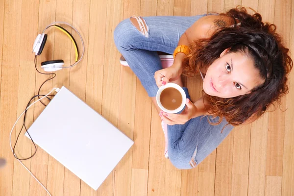 Sitting on the floor — Stock Photo, Image