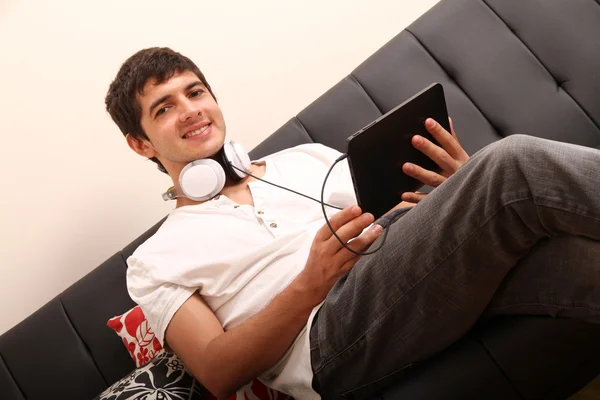 Tablet PC on the Sofa — Stock Photo, Image