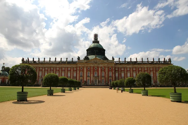 Nieuwe paleis in het park sanssouci — Stockfoto