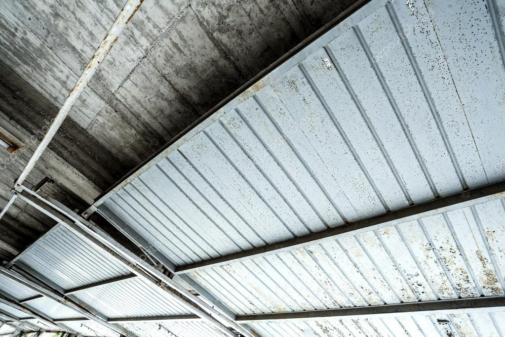 Garage-Decke — Stockfoto © Spectral #28009253