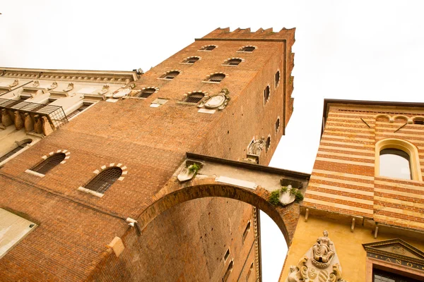 Arquitectura histórica en Verona — Foto de Stock