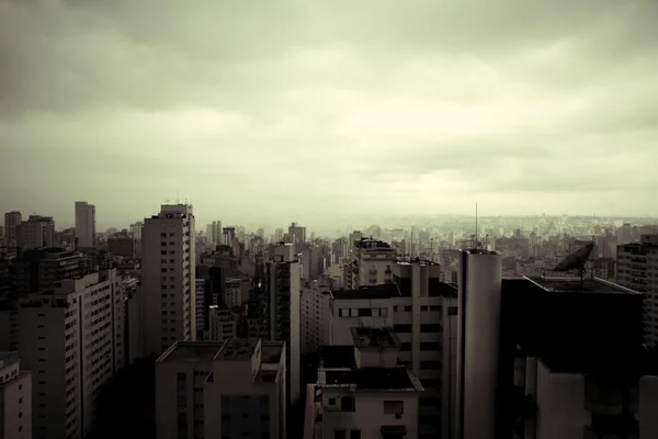 Verschmutzt sao paulo - Retro-Image — Stockfoto