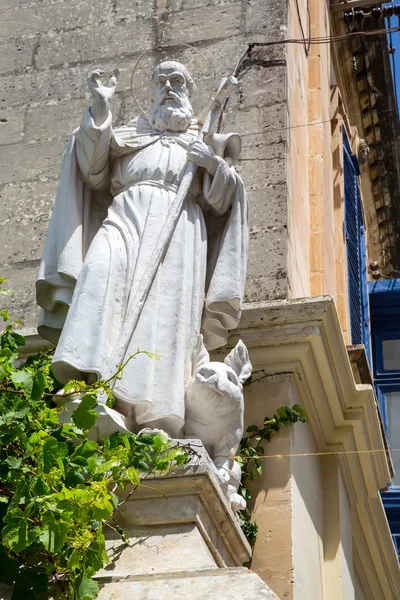 Христианская статуя в Рабате — стоковое фото