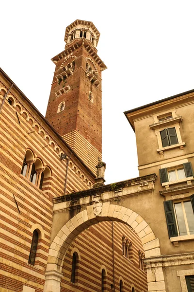 Historische architectuur in verona — Stockfoto