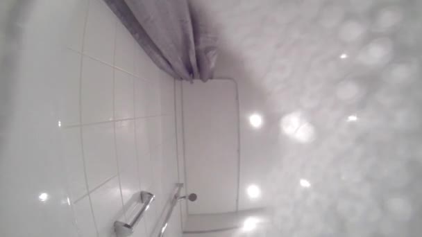 A fürdőkádban — Stock videók